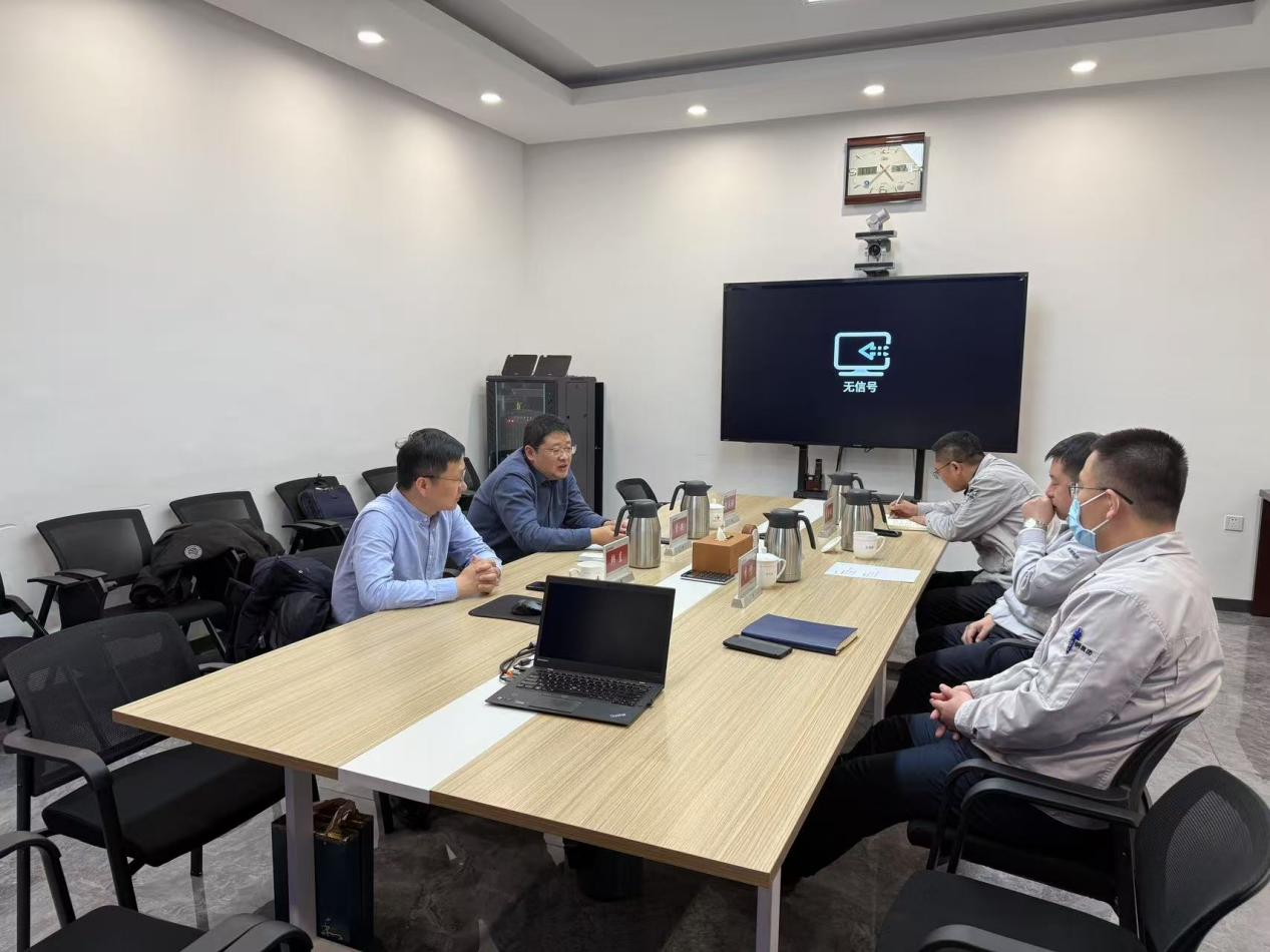 走現(xiàn)場跑市場 | 章超帶隊赴本鋼礦業(yè)深入調(diào)研交流